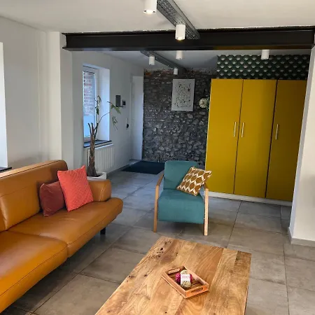 L'attente Détente à 200 M Du Parc  Pairi Daiza Brugelette