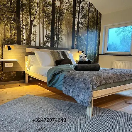 L'attente Détente à 200 M Du Parc  Pairi Daiza Casa de Férias *