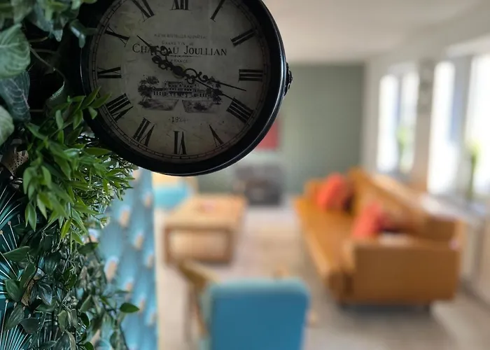 L'attente Detente A 200 M Du Parc 